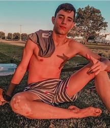 pretty boys of july 2 5d42cf0f5dca8.jpg