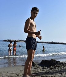 pretty boys of september 1 5d9344e74d860.jpg