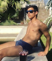 pretty boys of september 1 5d93453f4d35e.jpg