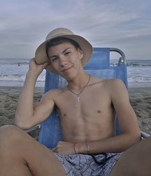 pretty boys of september 1 5d93454217722.jpg