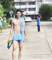 pretty boys of september 1 5d934544bf3f0.jpg