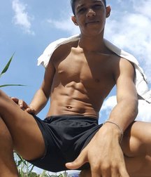 pretty boys of november 5de6718b95f43.jpg