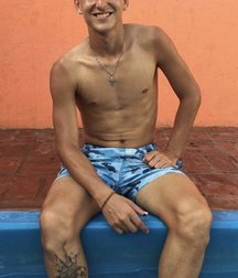 pretty boys of november 5de671902d4a9.jpg