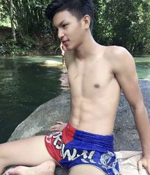 pretty boys of november 5de671e566460.jpg