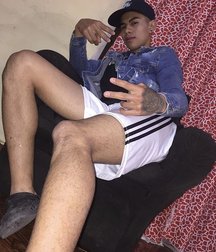 pretty boys of november 5de671f650b2e.jpg