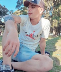 pretty boys of november 5de67203f07ba.jpg
