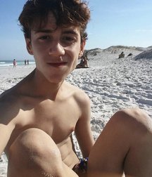 pretty boys of november 5de67216ebbde.jpg