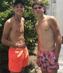 pretty boys of november 5de6722405ee7.jpg