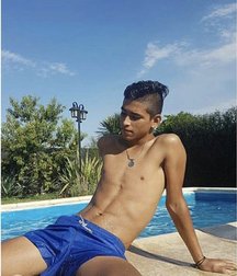 pretty boys of november 2 5de672ca0f4dd.jpg