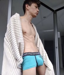 pretty boys of november 2 5de672d5628a8.jpg