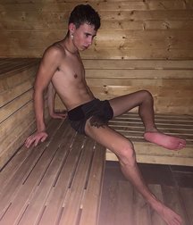 pretty boys of november 2 5de672edf0bc9.jpg