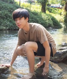 pretty boys of november 2 5de6733e8643e.jpg