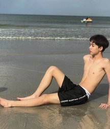 pretty boys of november 2 5de67343083e9.jpg