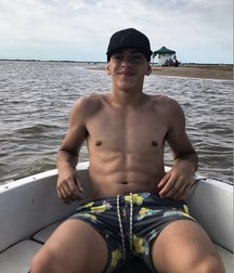 pretty boys of november 2 5de6735dafebf.jpg