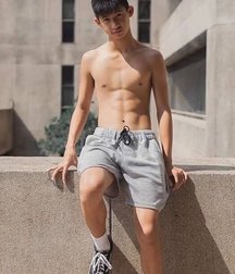 pretty boys of november 2 5de67390ab3ed.jpg