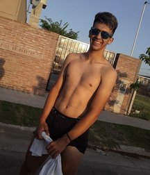 pretty boys of november 2 5de67395f10f8.jpg