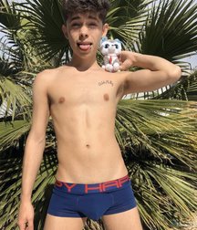 pretty boys of november 2 5de67398ef894.jpg