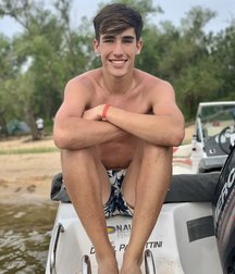pretty boys of november 2 5de673a7f0b3f.jpg