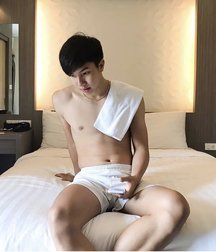 pretty boys of november 2 5de673ac8e094.jpg