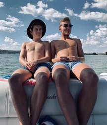 pretty boys of november 2 5de673bbb989c.jpg