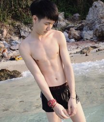 pretty boys of november 2 5de673c5f1b3f.jpg