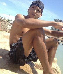 pretty boys of december 1 5e0f4cdd8cc27.jpg