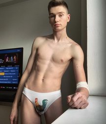 pretty boys of december 1 5e0f4d3464cd8.jpg