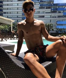 pretty boys of december 1 5e0f4d3bc7243.jpg