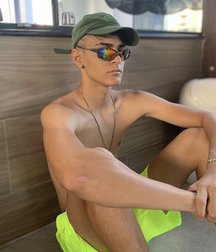 pretty boys of december 2 twink tube 5e132eae309e0.jpg