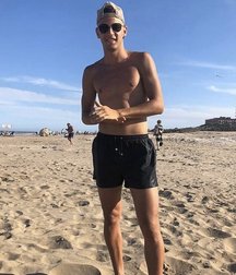 pretty boys of december 2 twink tube 5e132eb906aeb.jpg