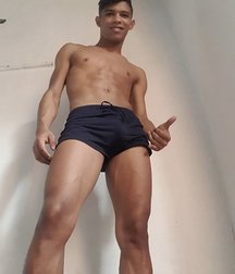best boys of April 2020 (1) 5eac30dcaf6f2.jpg