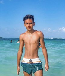 best boys of April 2020 (1) 5eac30eb3d143.jpg