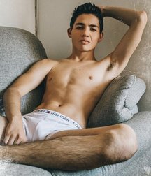 best boys of April 2020 (1) 5eac30f8cc006.jpg