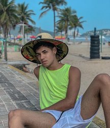 best boys of April 2020 (1) 5eac316ae47bd.jpg