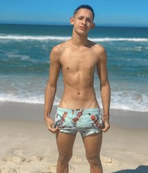 best boys of April 2020 (2) 5eac31fede914.jpg
