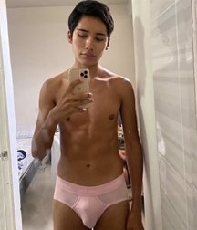 best boys of April 2020 (2) 5eac3205c7124.jpg