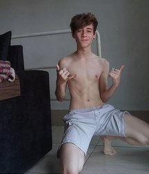 best boys of April 2020 (2) 5eac32554b1e3.jpg