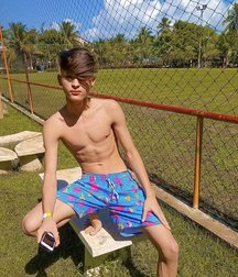 best boys of April 2020 (2) 5eac326c807a7.jpg