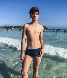best boys of April 2020 (2) 5eac3273d42bb.jpg