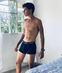 best boys of April 2020 (2) 5eac32c0c8a43.jpg
