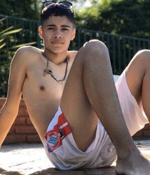 shirtless best boys of July 2020 5efdc190326c8.jpg
