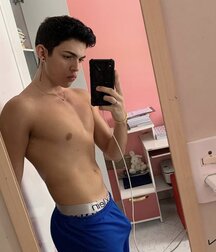 shirtless best boys of July 2020 5efdc1a4a2aa1.jpg