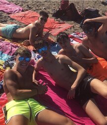 shirtless best boys of July 2020 5efdc1a953b5e.jpg