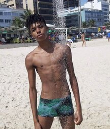 shirtless best boys of July 2020 5efdc1ae3a03b.jpg