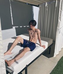 shirtless best boys of July 2020 5efdc1b99e380.jpg