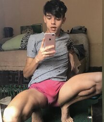 shirtless best boys of July 2020 5efdc1bb6d74d.jpg
