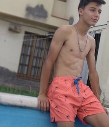 shirtless best boys of July 2020 5efdc1cb7cd9b.jpg