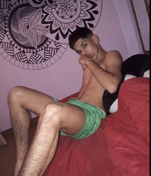 shirtless best boys of July 2020 5efdc1e1dafcd.jpg