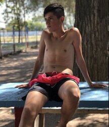 shirtless best boys of July 2020 5efdc1e918708.jpg
