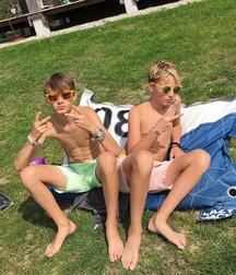 gay tube best boys of August 2020 (2) 5f4f81dbccaa0.jpg